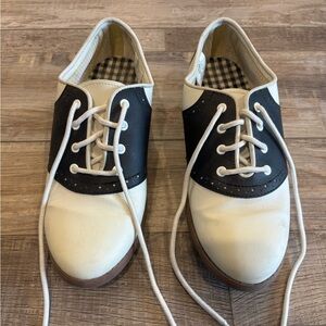 Predictions Black and White Flats